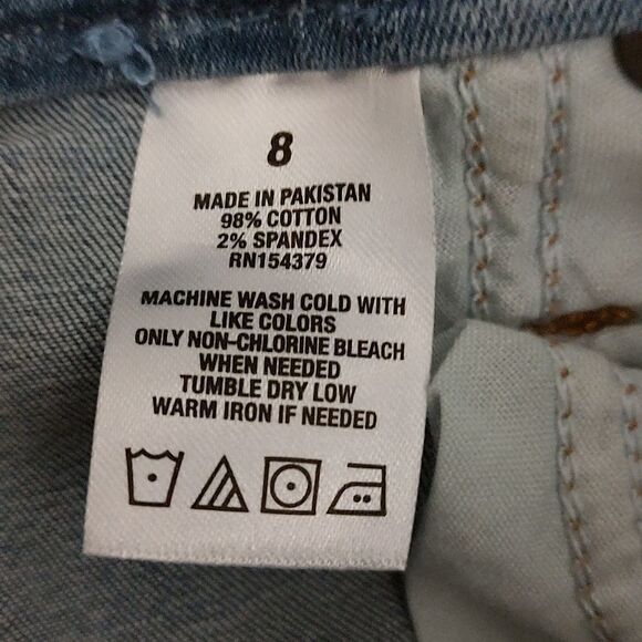 Aeropostale Super High Rise Curvy Midi Distressed Jean shorts Sz 8 - Picture 7 of 7